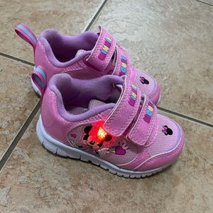 Light up Minnie mouse shoes size 5